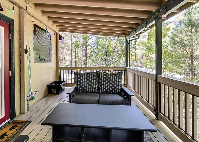 Holiday home Pet-friendly Show W/ Trail Access! Show Low